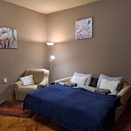Szell 3 Apartman Διαμέρισμα Σζομπαθέλι Εξωτερικό φωτογραφία
