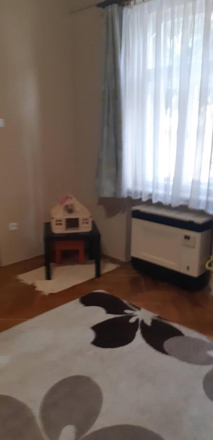 Szell 3 Apartman Διαμέρισμα Σζομπαθέλι Εξωτερικό φωτογραφία