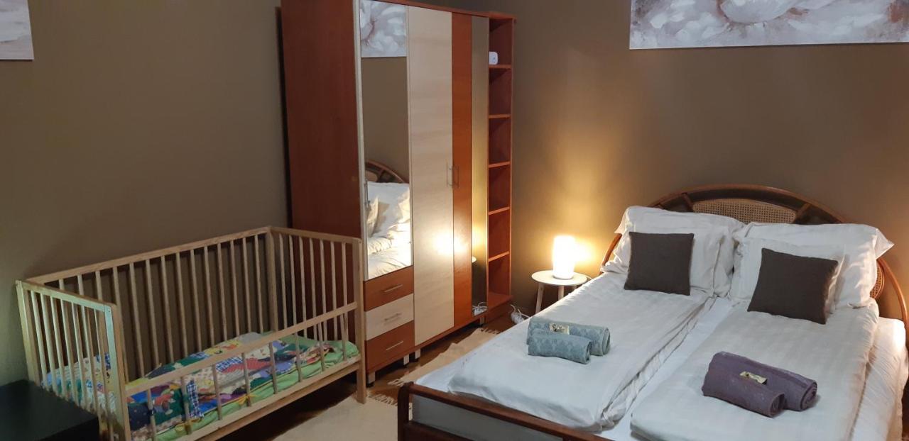 Szell 3 Apartman Διαμέρισμα Σζομπαθέλι Εξωτερικό φωτογραφία