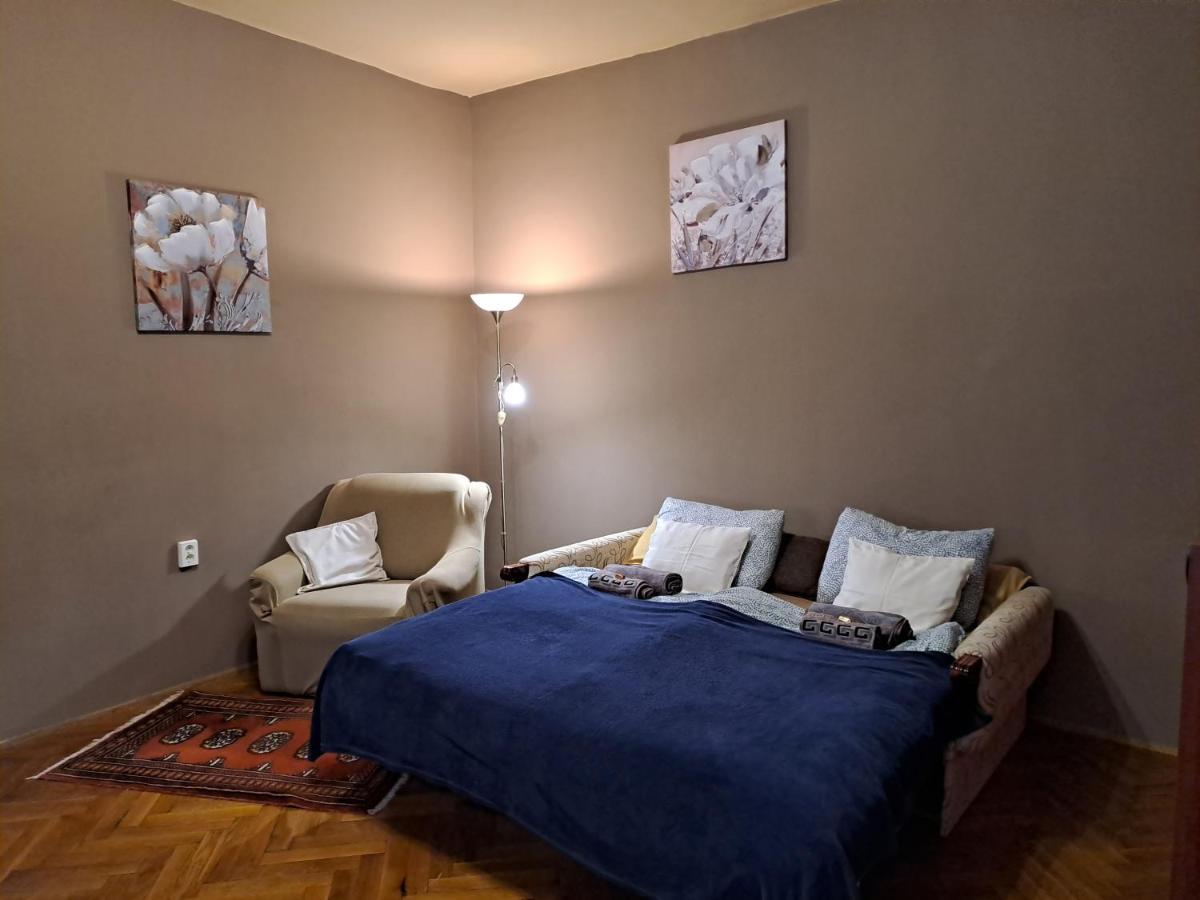 Szell 3 Apartman Διαμέρισμα Σζομπαθέλι Εξωτερικό φωτογραφία